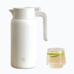 tumblers with straws