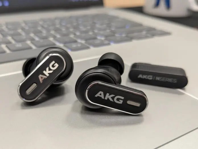 AKG-N5-Hybrid-Ecouteurs-et-Dongle-USB-C AKG N5 Hybrid Earbuds